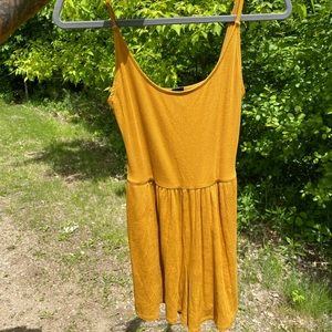 Mustard romper with pockets NWOT